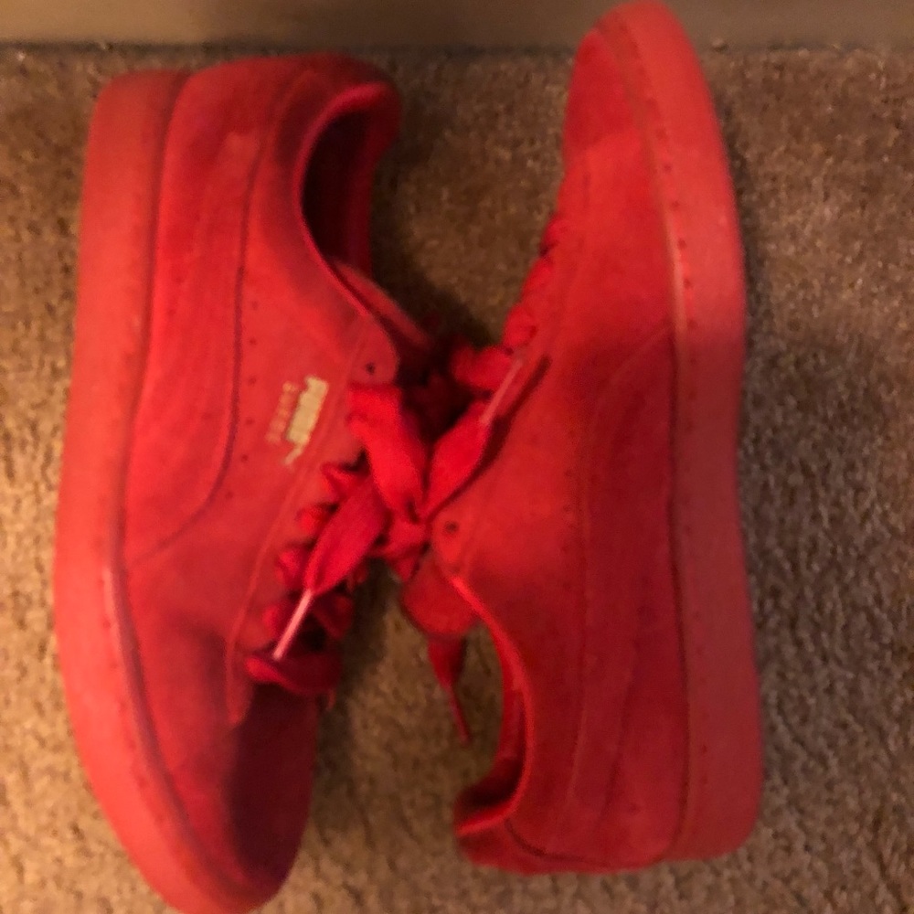 Red Pumas